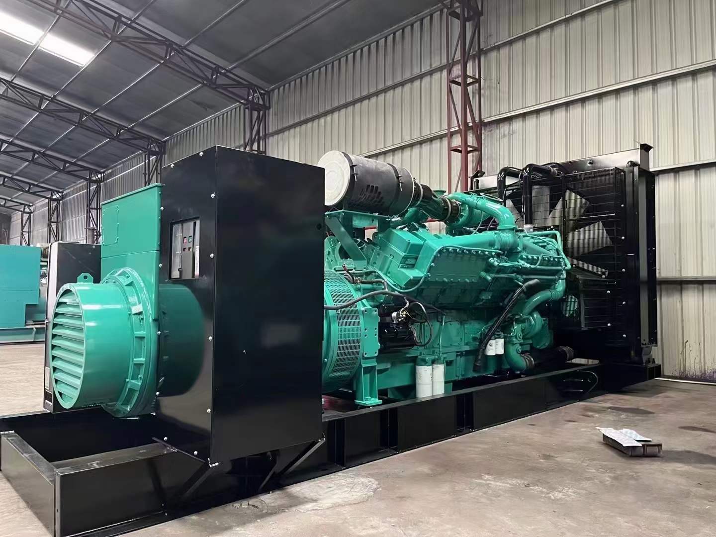 贞丰如何降低 800kW 柴油发电机输出电流的波动？